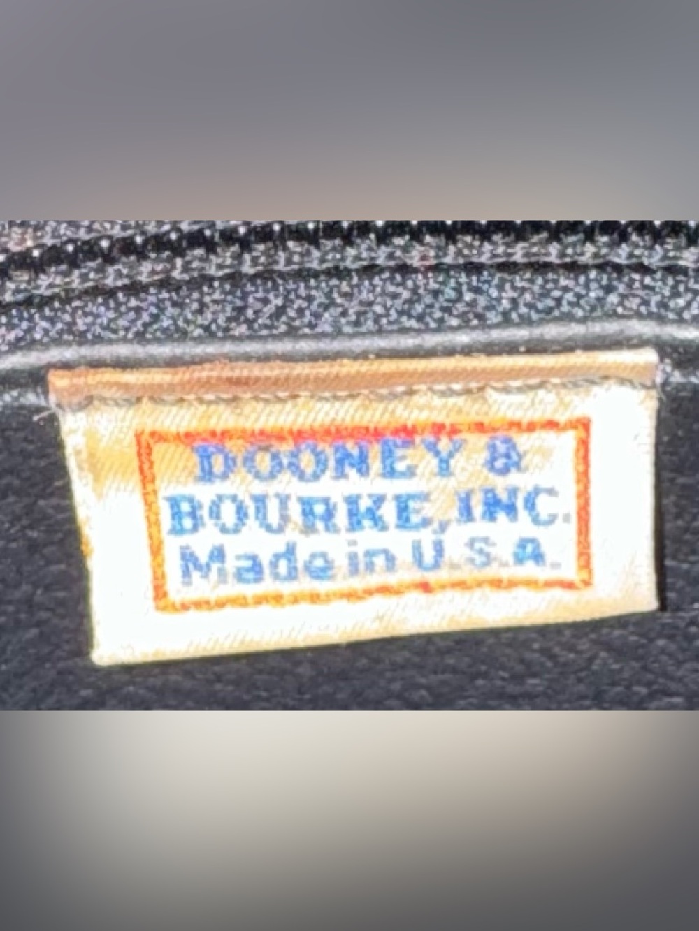 Dooney & Bourke Black & Tan Leather Shoulder Bag with Logo Medallion & Hang Tag - Picture 15 of 16